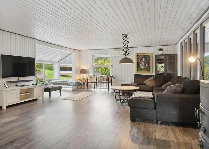 Cozy In With Sauna Ferienhaus